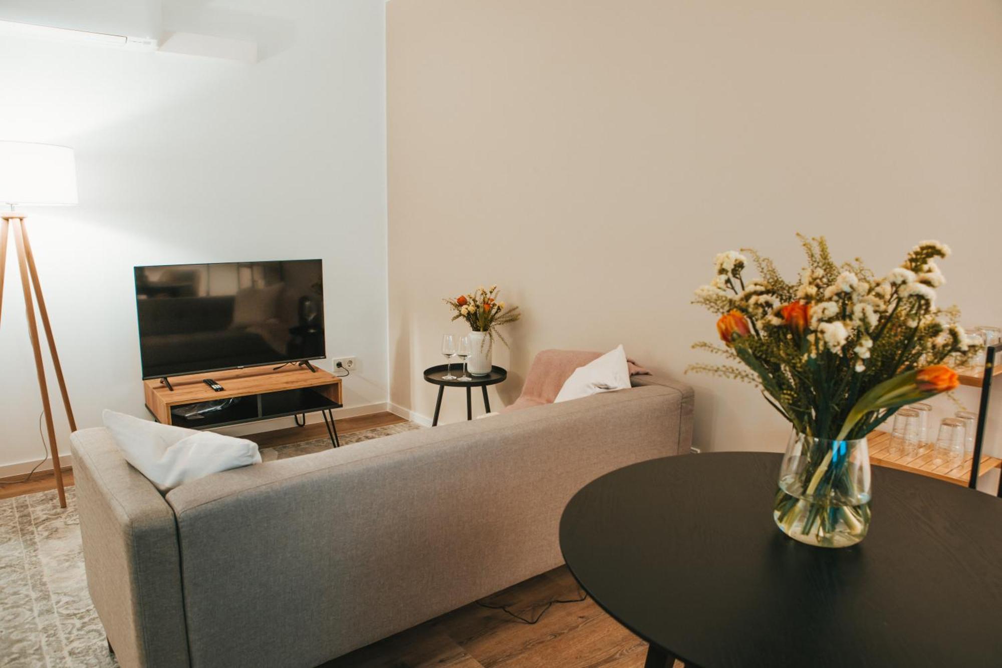 Apartamento Wohnen Auf Zeit In Sarrebruck Exterior foto