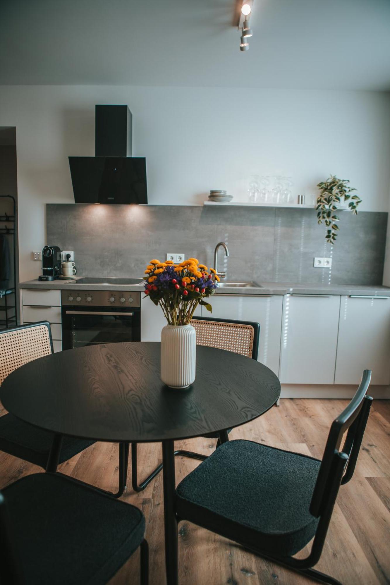 Apartamento Wohnen Auf Zeit In Sarrebruck Exterior foto